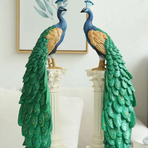 Alluring Design Artistry Resin Showpiece